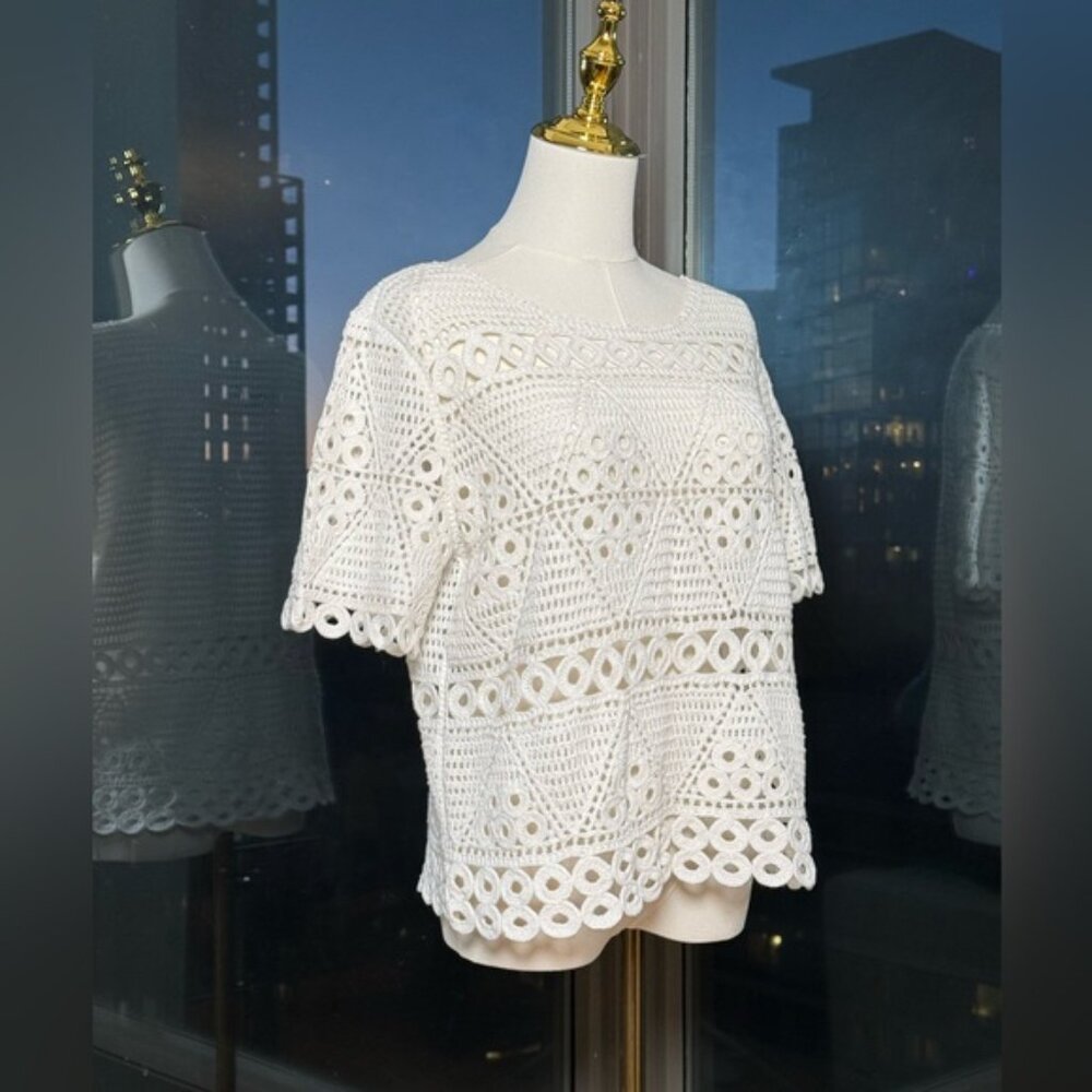 🆕 FARM Rio 🧿 NWT Crochet Sweater Tee, White, Sz M - Picture 8 of 13